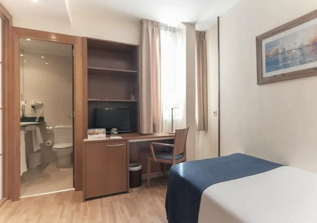 SINGLE STANDARD Room, RH Sorolla Centro, Valencia