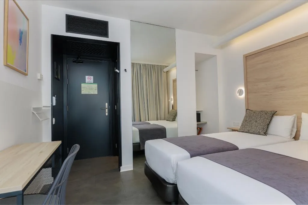 DOUBLE STANDARD Room, Casa Lit Barcelona, Barcelona