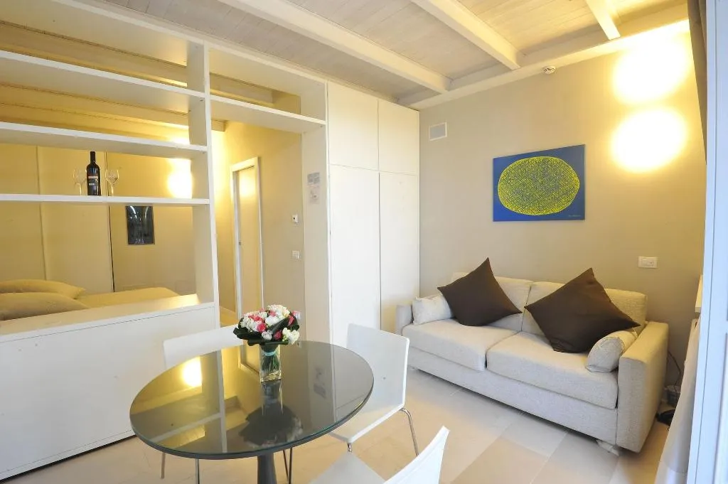 Room, Villa Avellino, Naples