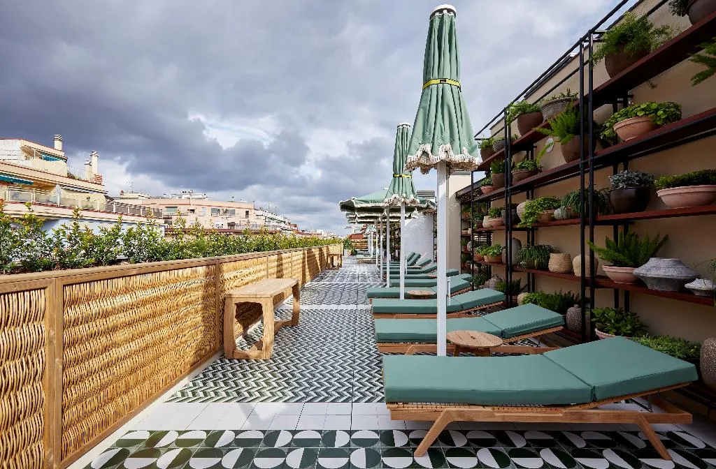 Terrace, Radisson Blu 1882 Hotel, Barcelona Sagrada Familia, Barcelona