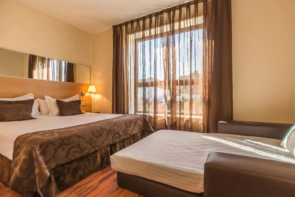 QUADRUPLE STANDARD Room, Desitges, Barcelona
