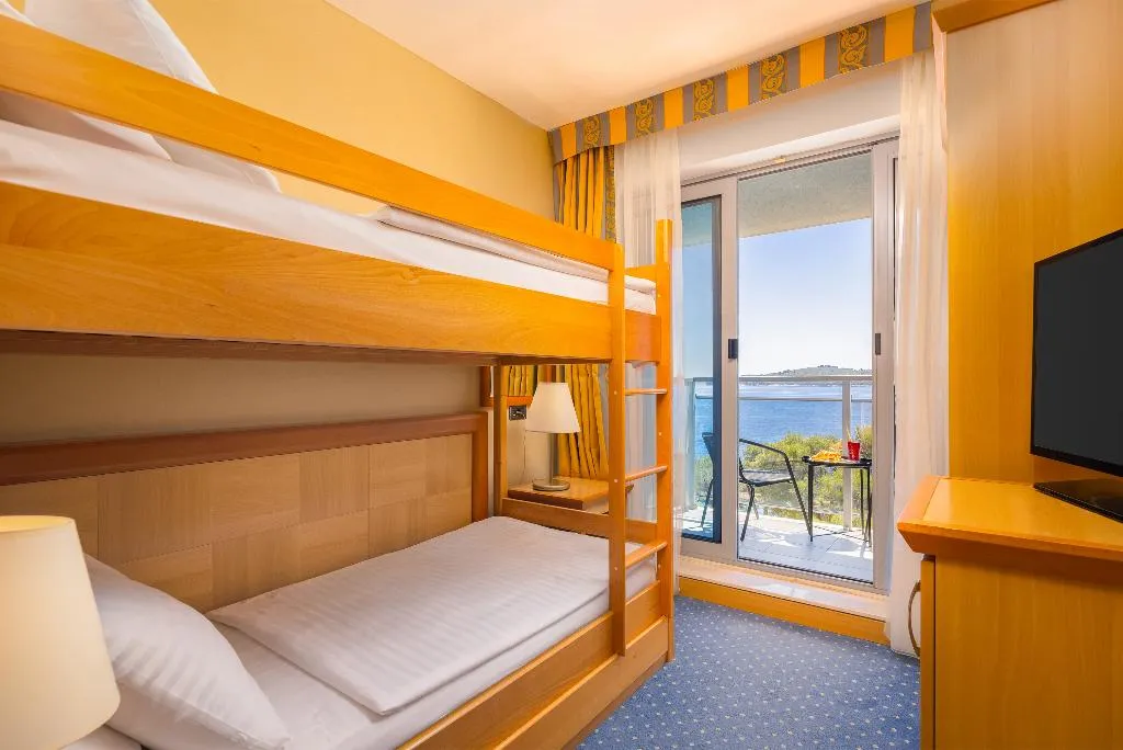 FAMILY ROOM SIDE SEA VIEW WITH BALCONY Room, Aminess Vival Grand Azur Hotel, Dubrovnik