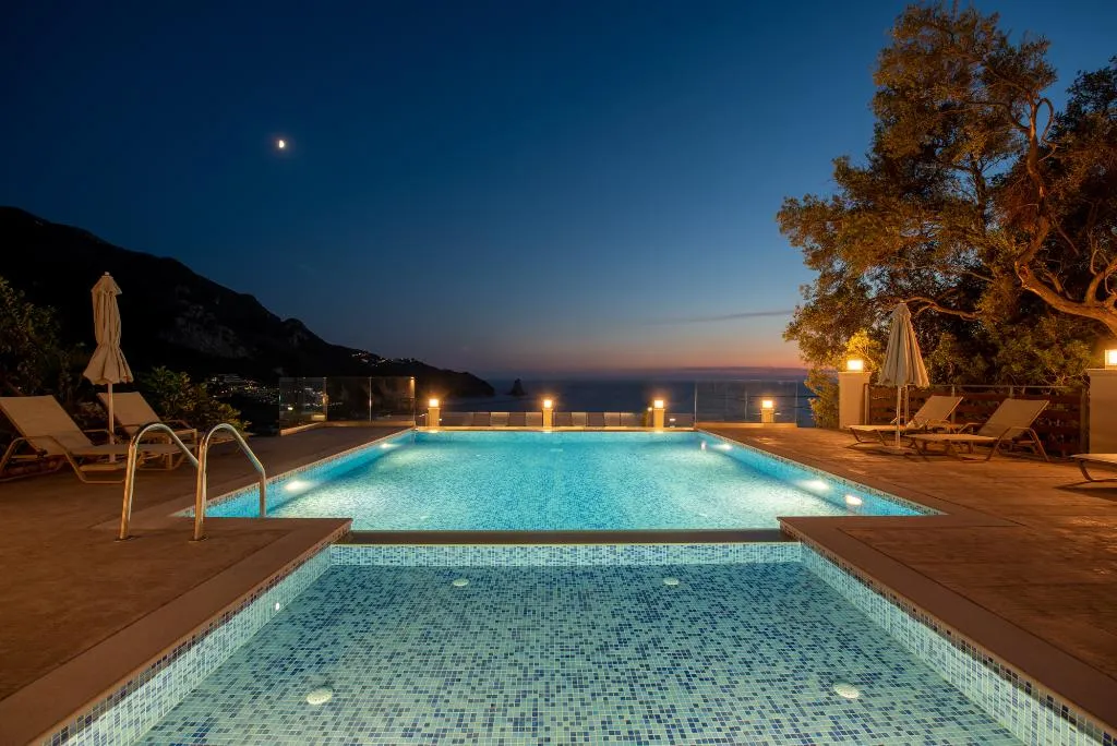 Pool, Mazis Apartments, Corfu