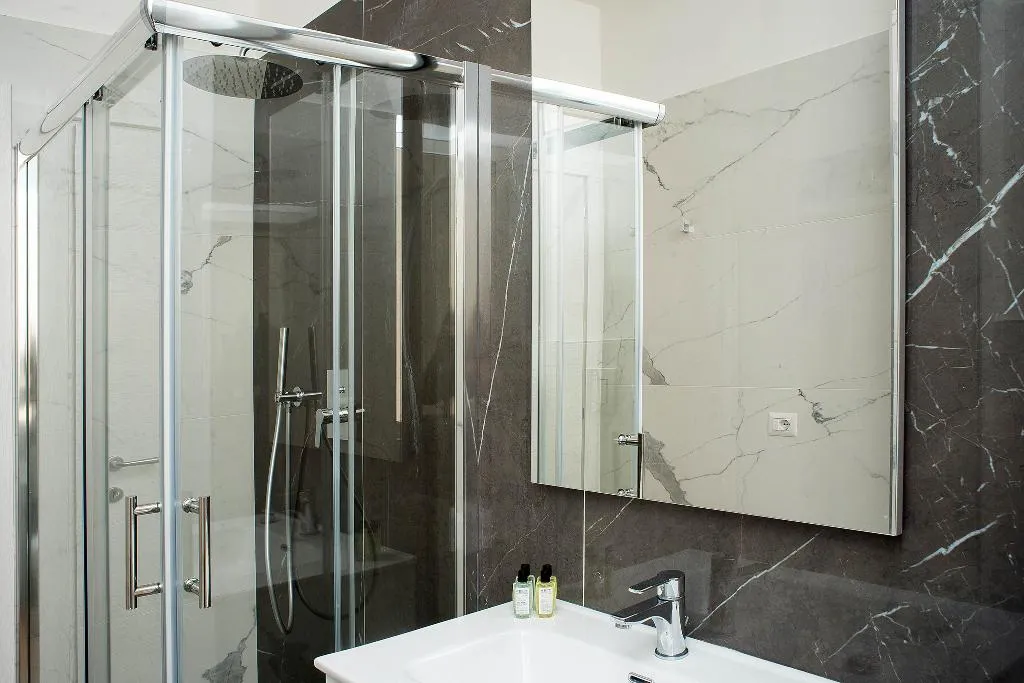 APARTMENT CAPACITY 4 Room, Residenza Flegrea, Naples