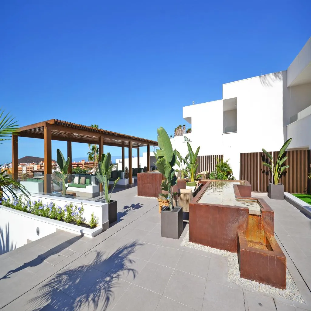 Terrace, Ohasis Apartments, Tenerife