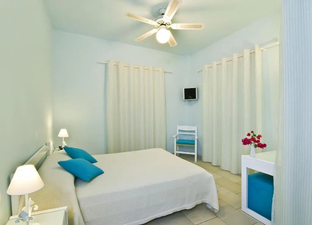 Room, Spiros & Hiroko Hotel - Adults Only, Santorini
