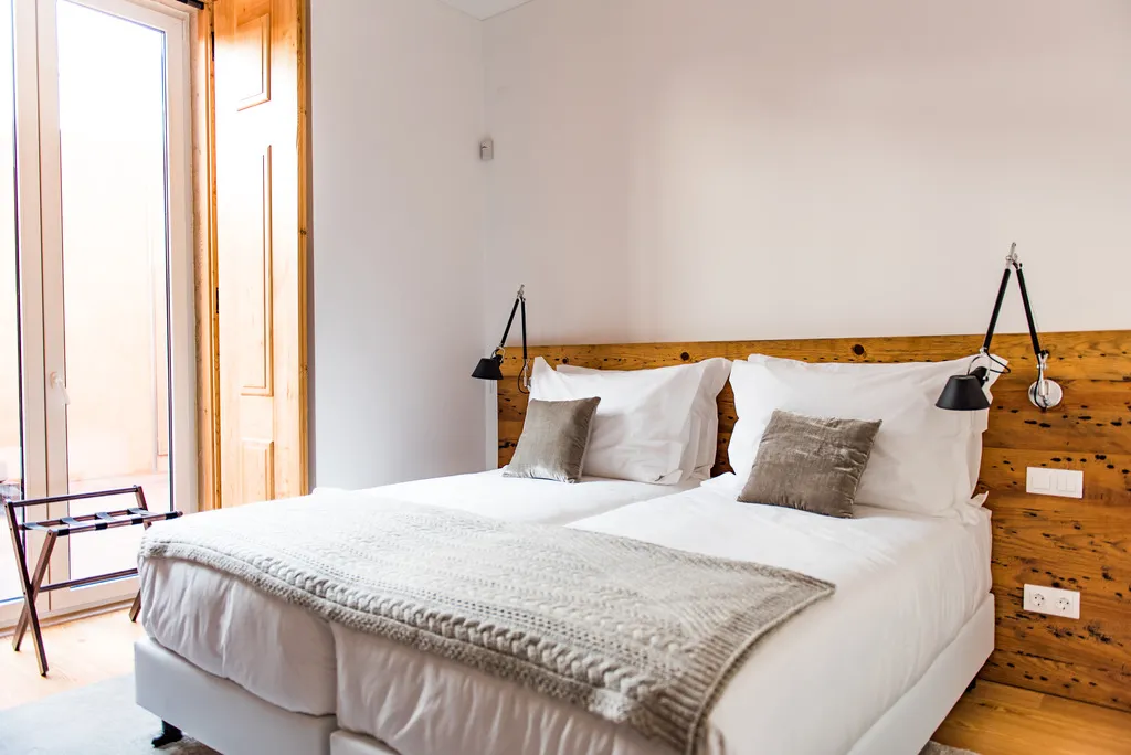 APARTMENT TWO BEDROOMS WITH TERRACE Room, Flora Chiado Apartments, Lisbon