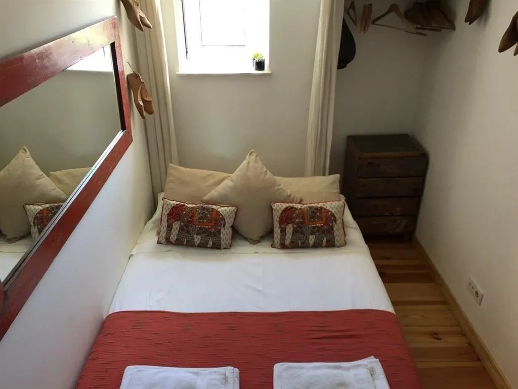 Room, Santosweethome 1, Lisbon