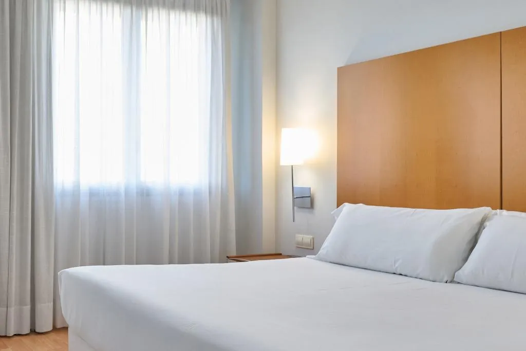 Double or Twin GARDEN VIEW Room, Catalonia Barcelona Beach, Barcelona
