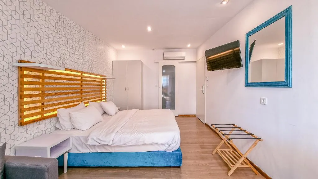 JUNIOR SUITE WITH JACUZZI Room, Athenian Montaza Hotel, Athens