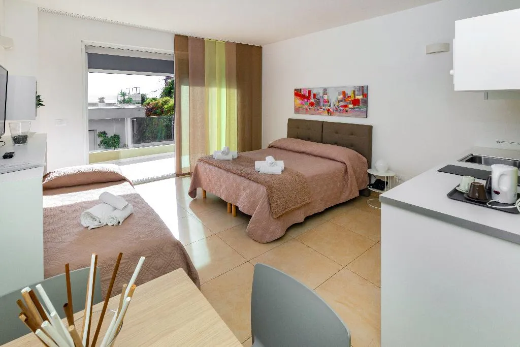 TRIPLE CLASSIC Room, Zeus Residence Hotel - ApartHotel, Catania