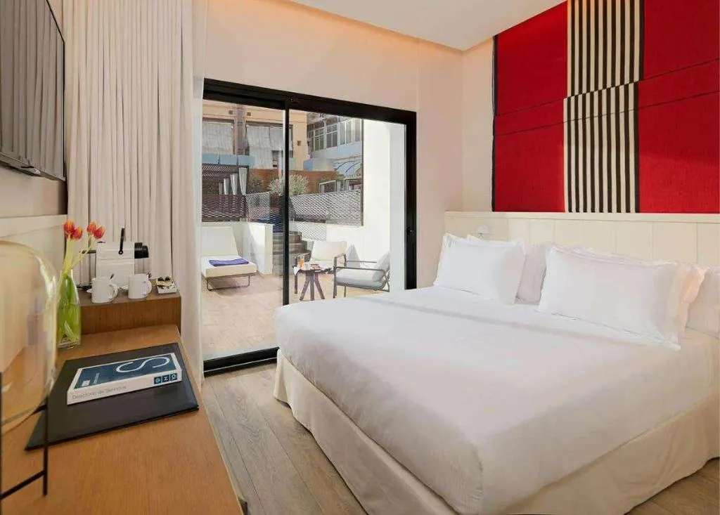 DOUBLE DELUXE Room, H10 Cubik, Barcelona