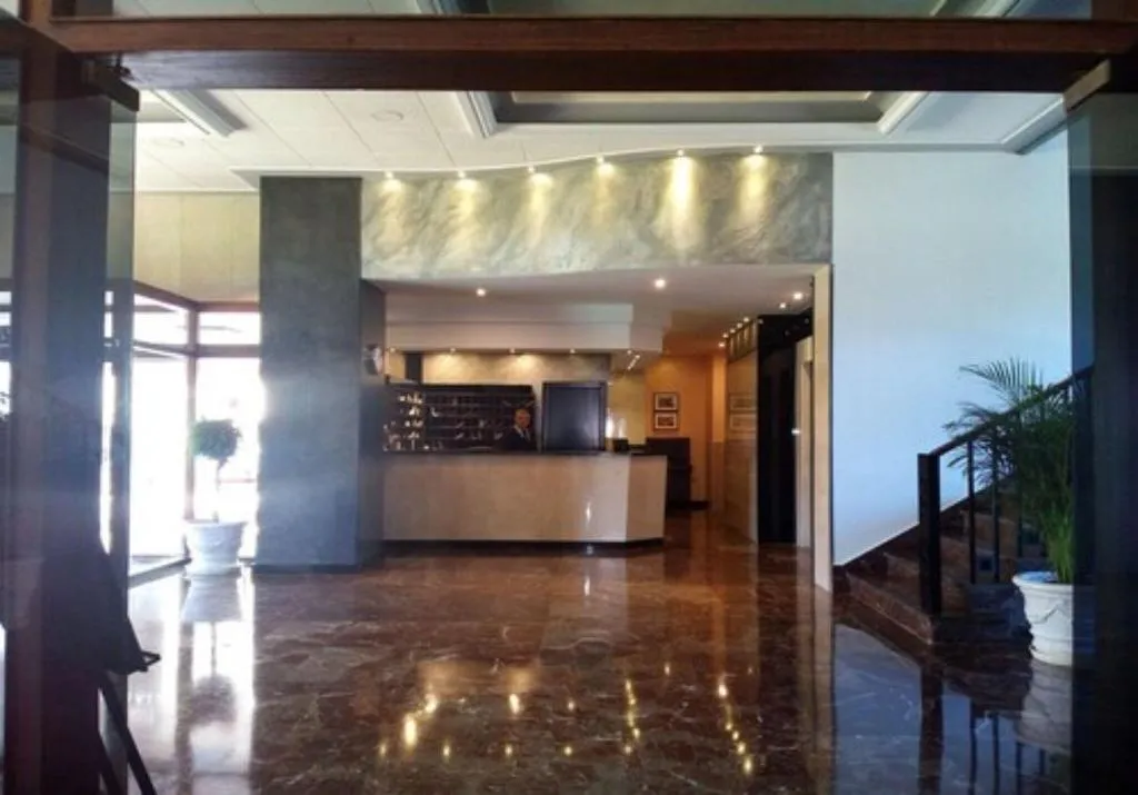 Lobby, Apartamentos Torre de la roca, Costa Del Sol