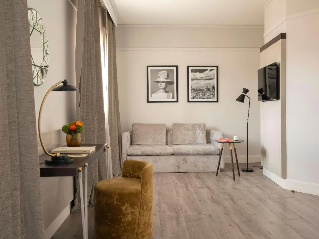 JUNIOR SUITE KING SIZE BED Room, Cerretani Hotel Firenze - MGallery Collection, Florence