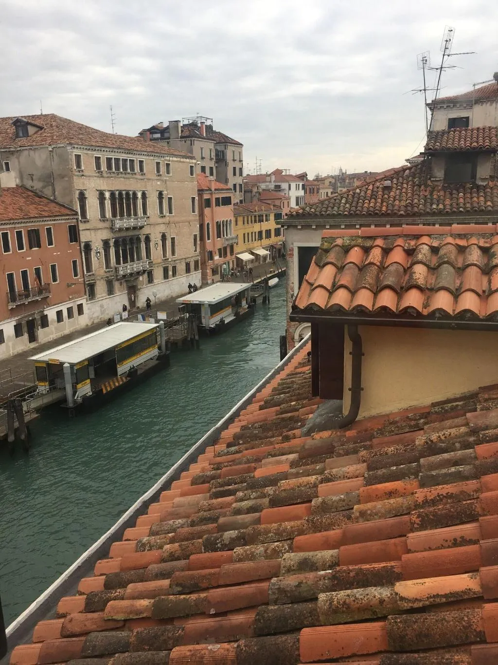 DOUBLE CANAL VIEW Room, Cà Bonfadini Historic Experience, Venice