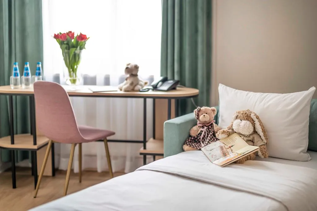 JUNIOR SUITE STANDARD Room, Hotel H12, Krakow