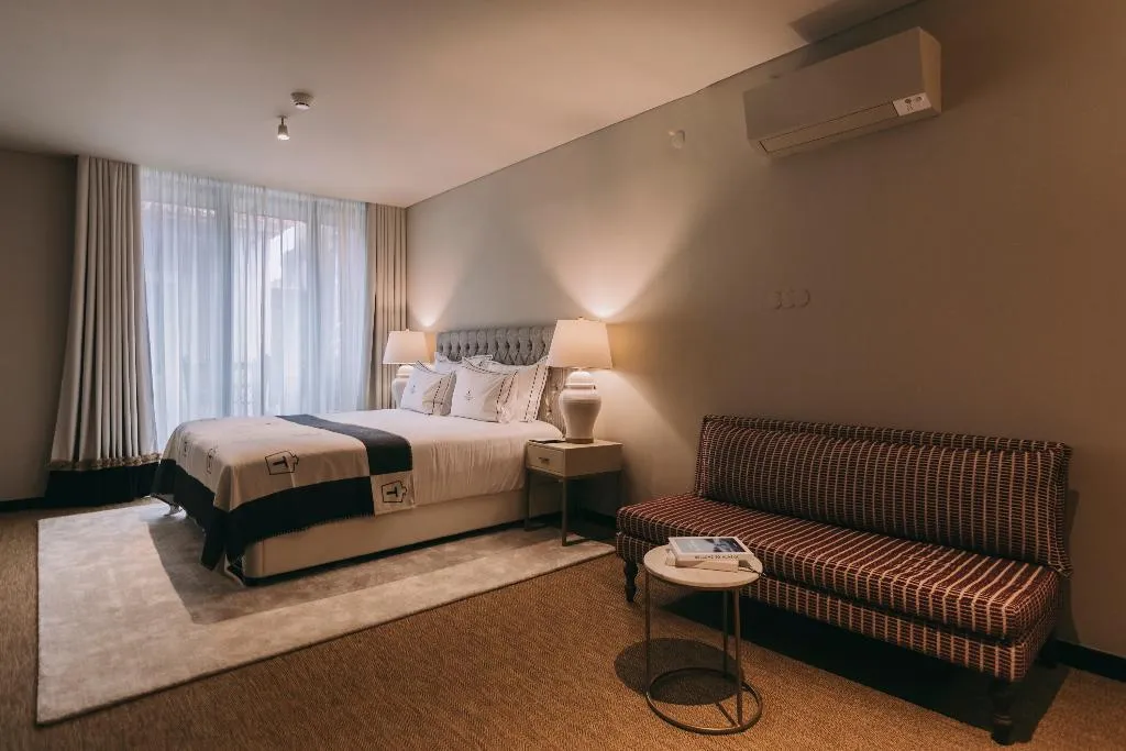 APARTMENT TWO BEDROOMS Room, Torel Palace Porto, Porto