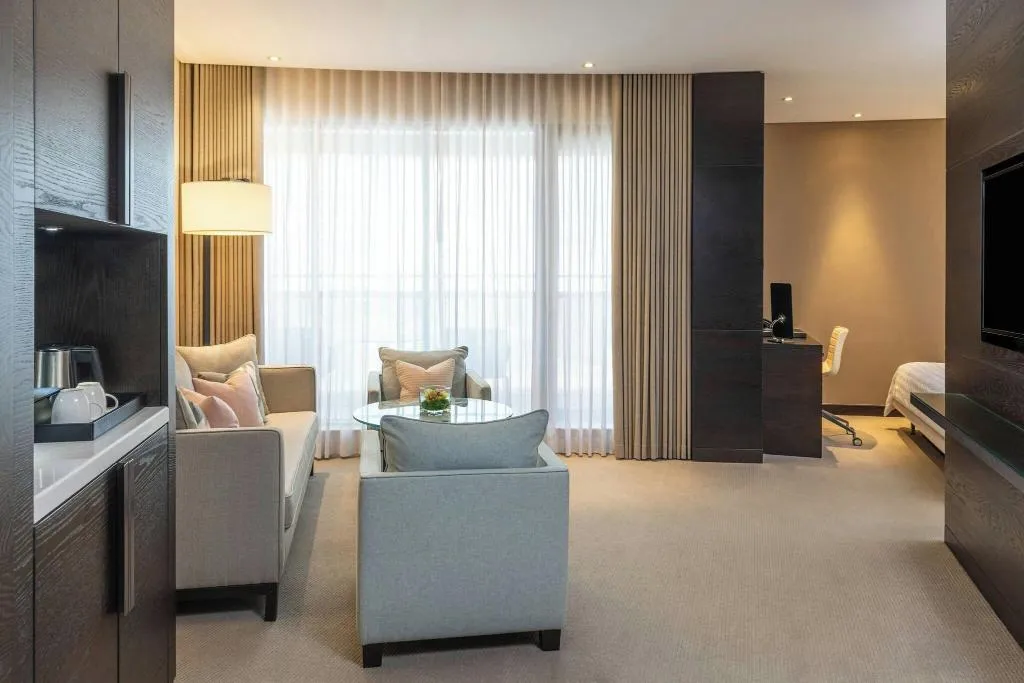 DOUBLE SUPERIOR KING BED Room, Le Royal Meridien Beach Resort and Spa, Dubai