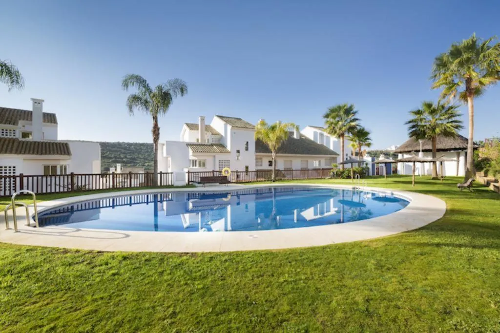 Pool, Albayt Nueva Alcaidesa Apartments, Costa Del Sol