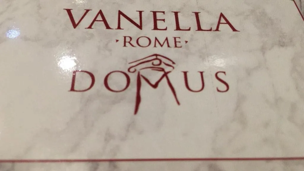 Room, Vanella Rome Domus, Naples
