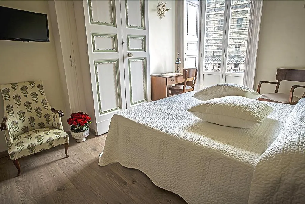 Room, B&B Acanthus, Catania