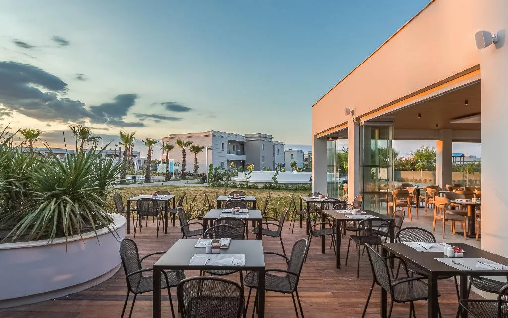 Restaurant, Blue Lagoon Queen, Halkidiki