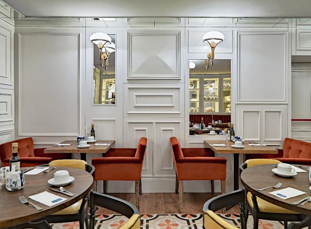 Restaurant, H10 Villa de la Reina, Madrid