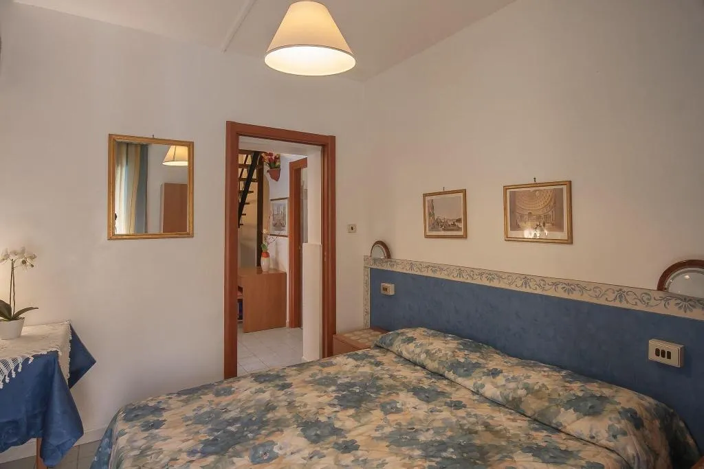SUITE STANDARD Room, Tirreno, Rome