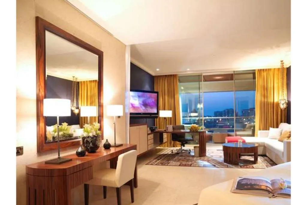 Room, Raffles Dubai, Dubai