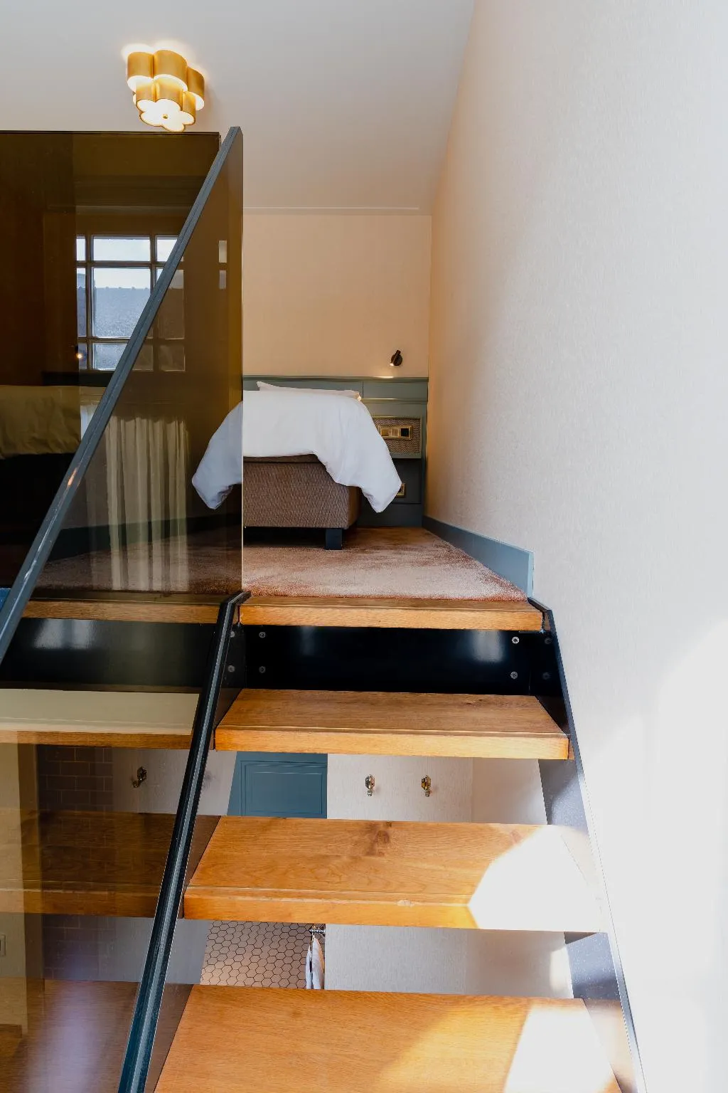 JUNIOR SUITE KING SIZE BED Room, Hotel Mercier, Amsterdam