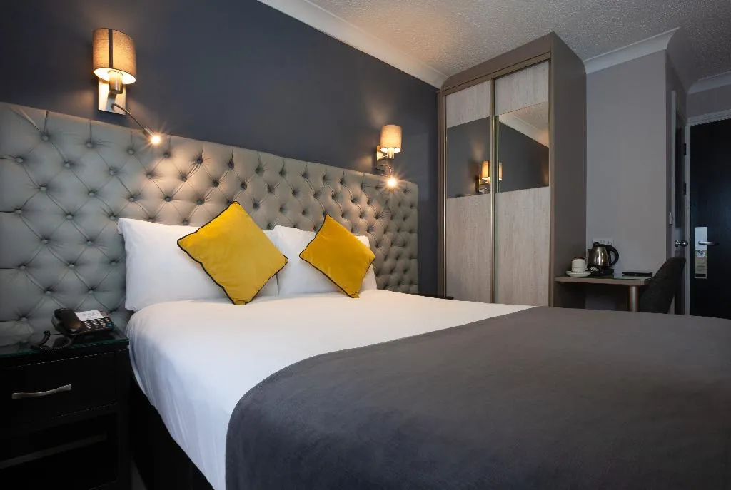 DOUBLE STANDARD Room, Dublin Central Inn, Dublin