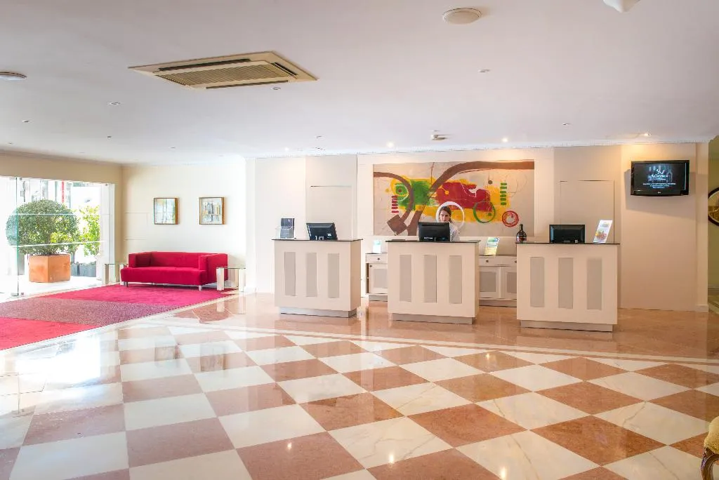 Lobby, Vila Gale Estoril, Lisbon