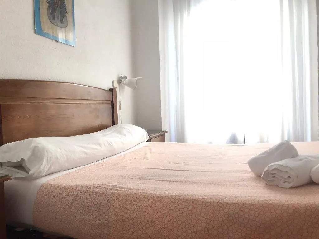 DOUBLE STANDARD Room, Hostal MYD Los Perales, Madrid