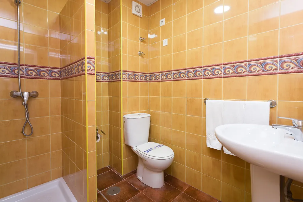 TRIPLE STANDARD Room, Sol y Miel, Costa Del Sol
