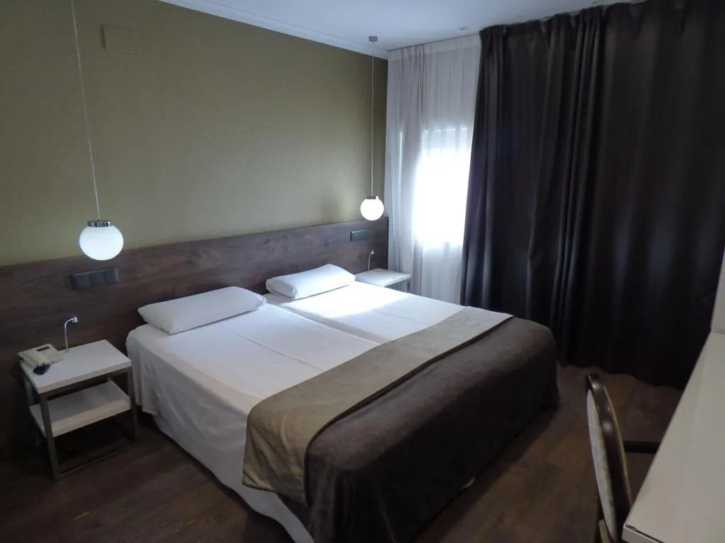 Room, Moderno, Barcelona