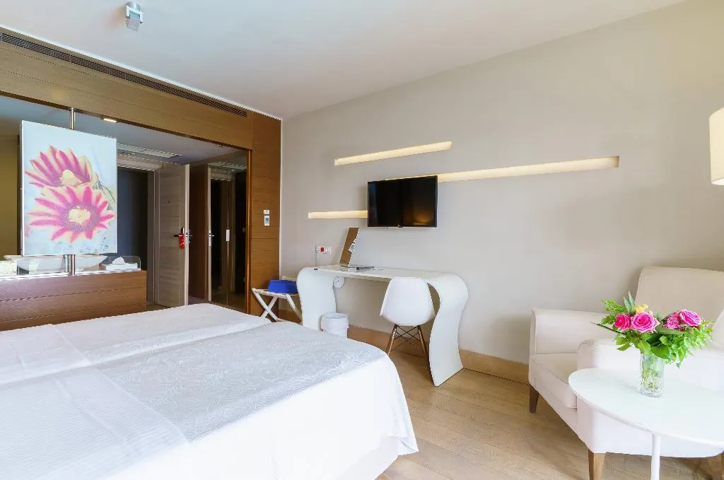 Room WITH PRIVATE POOL Room, Aegean Pearl Hotel, Crete