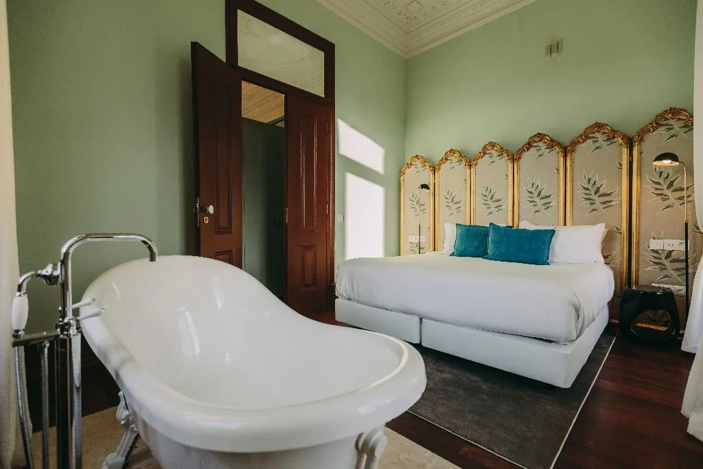 SUITE CITY VIEW Room, Torel Palace Lisboa, Lisbon