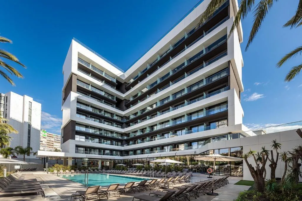 TRIPLE STANDARD Room, Port Alicante - Playa de San Juan, Costa Blanca