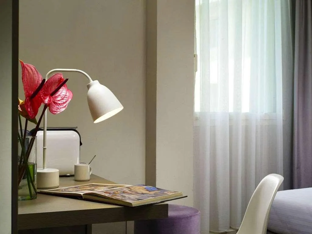 Room, Hotel Glance In Florence, Florence
