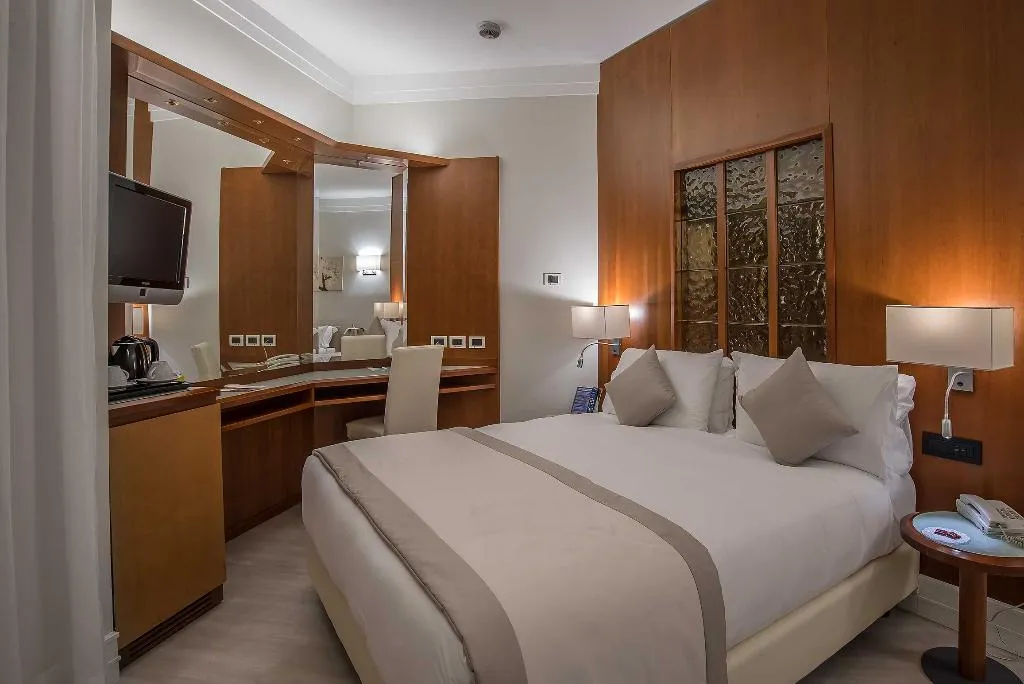 JUNIOR SUITE CAPACITY 3 Room, La Giocca Hotel, Rome