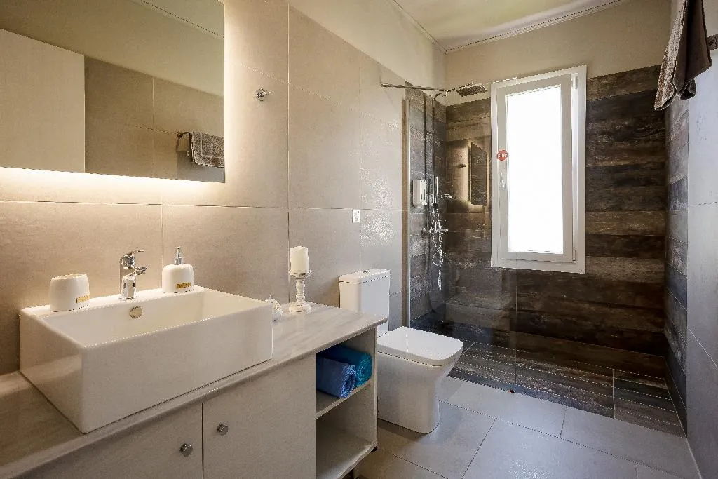 SUITE DELUXE POOL VIEW Room, Sarpidon Suites, Crete