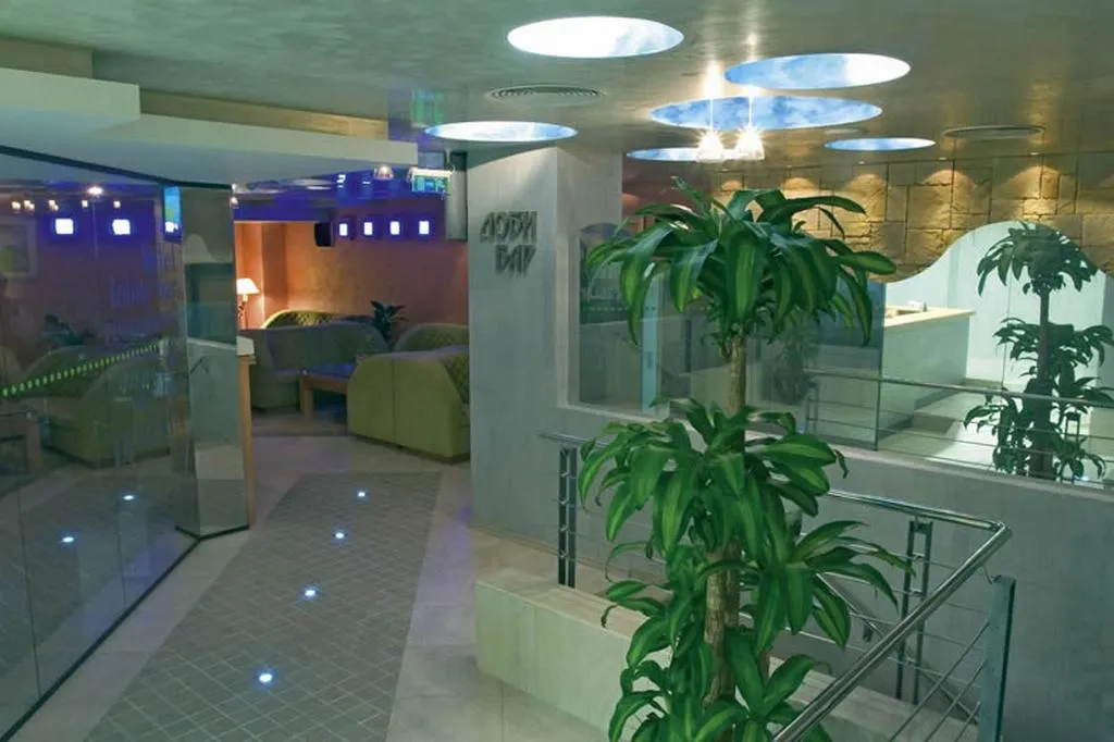 Lobby, Divesta, Varna