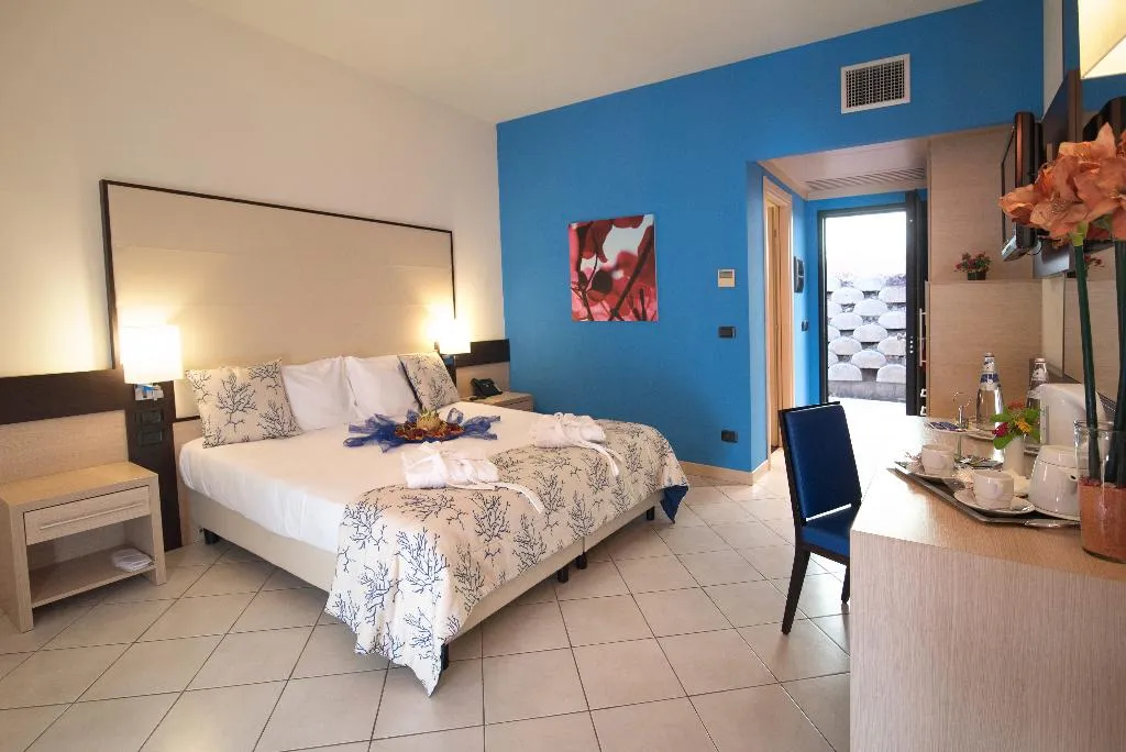 TRIPLE STANDARD Room, GH Avalon Sikani Resort, Catania