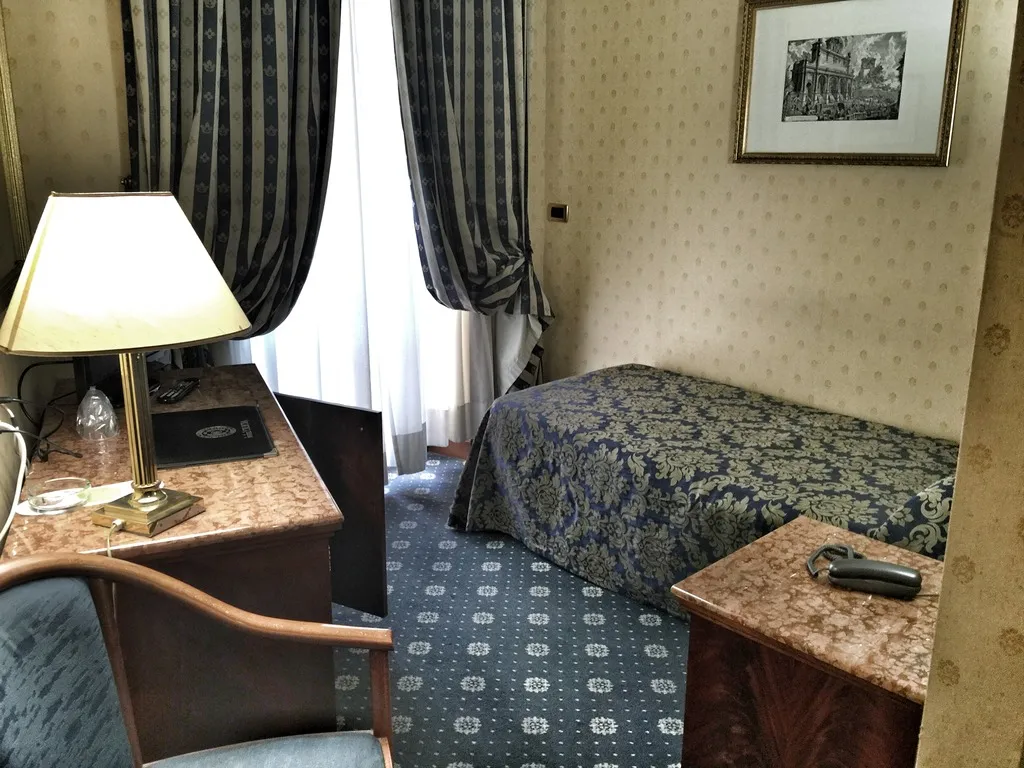 SINGLE STANDARD Room, Cilicia, Naples