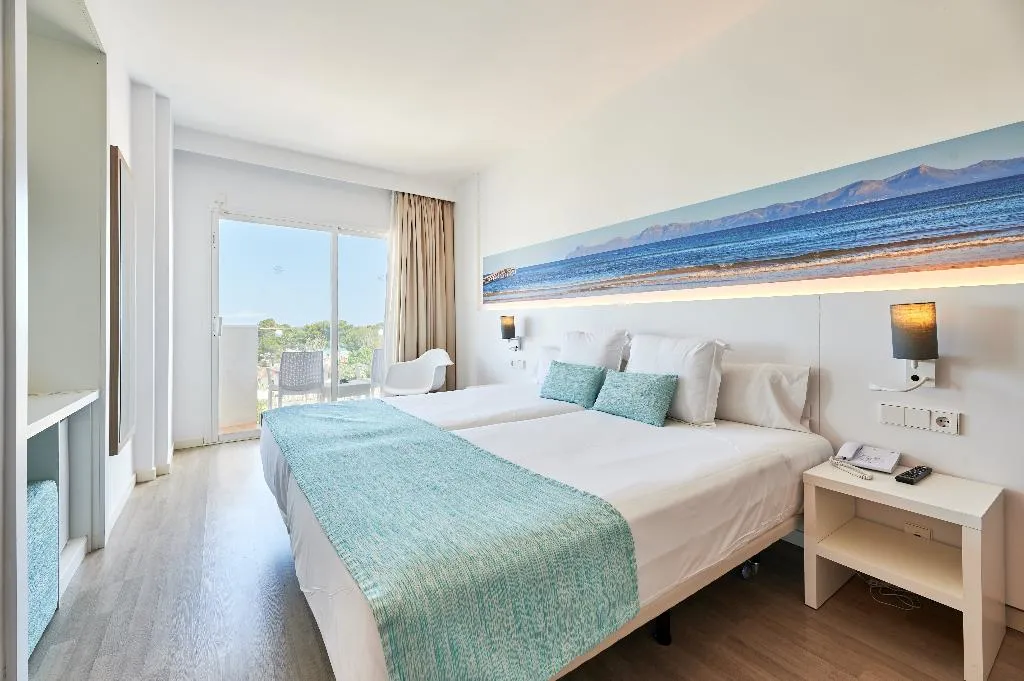 DOUBLE SINGLE USE SUPERIOR Room, AluaSun Continental Park Hotel & Apartments, Majorca