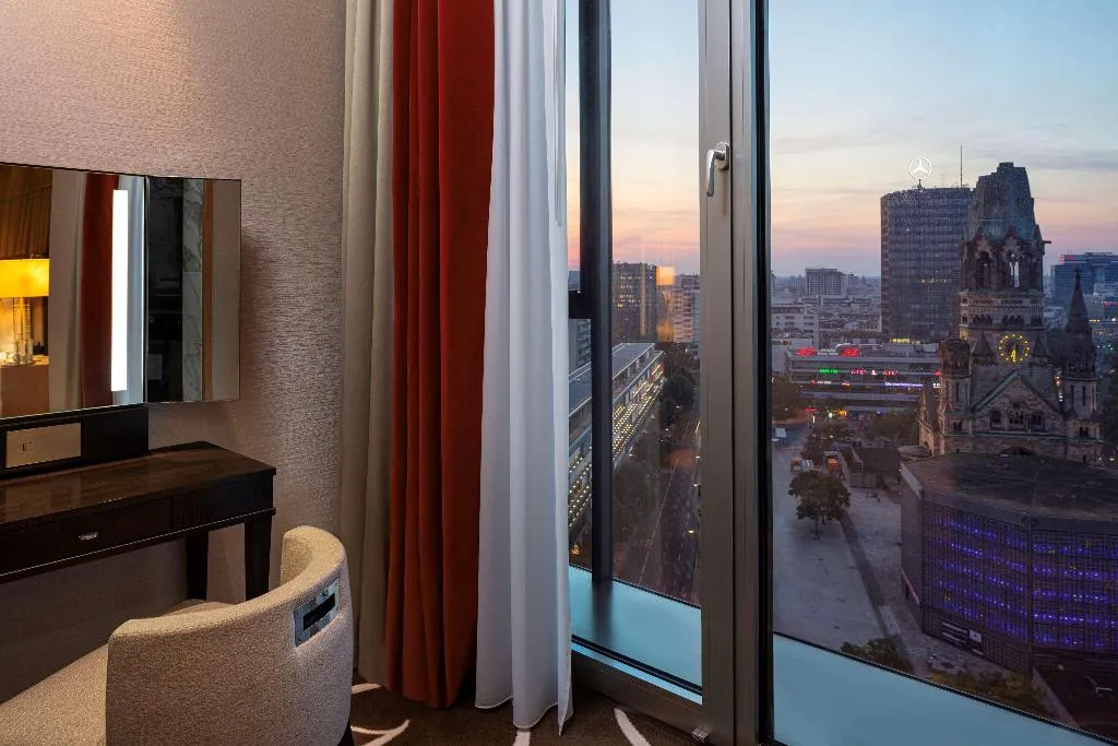 Room, Waldorf Astoria Berlin, Berlin