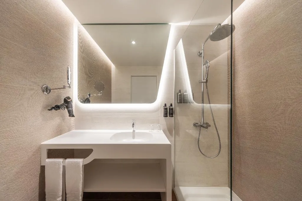 Double or Twin SEA VIEW WITH BALCONY Room, Eurostars Cascais, Lisbon