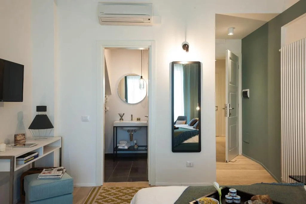 Room, B B Lorena Suites, Florence