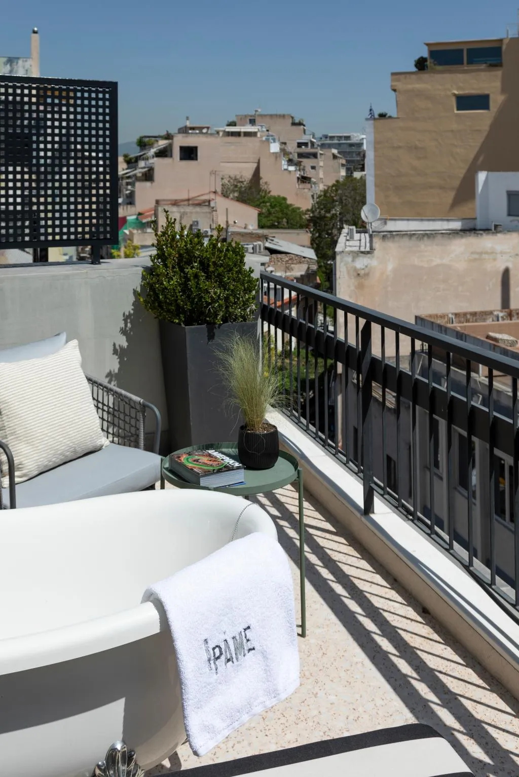 SUITE SUPERIOR Room, PAME House, Athens