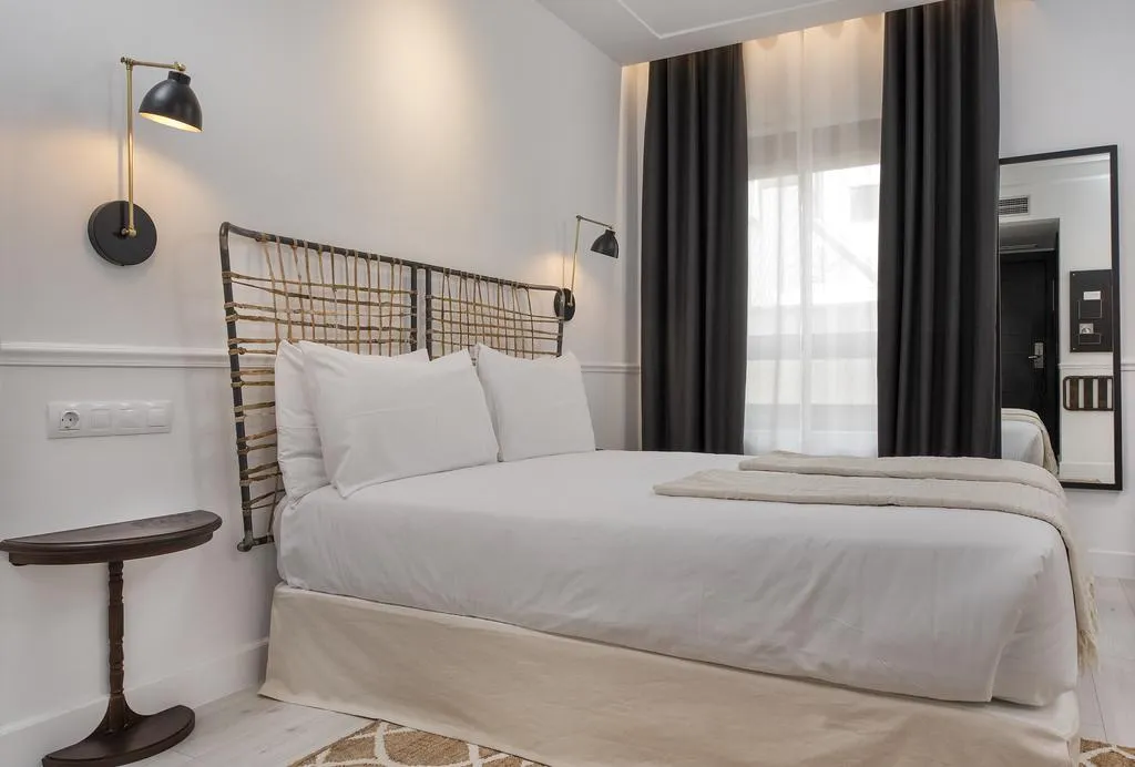 TRIPLE DELUXE Room, 7 Islas, Madrid
